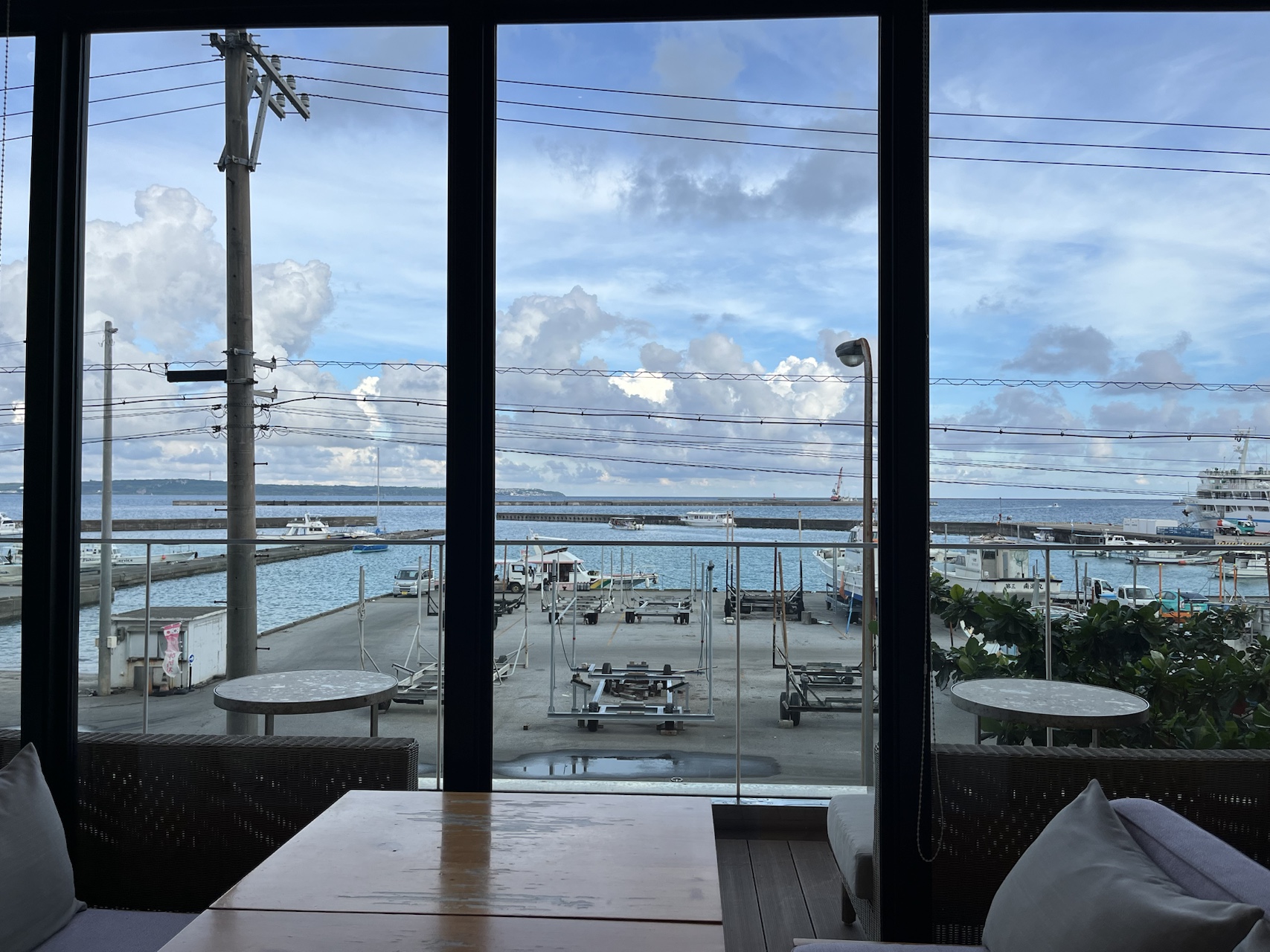 로커스 호텔 항구